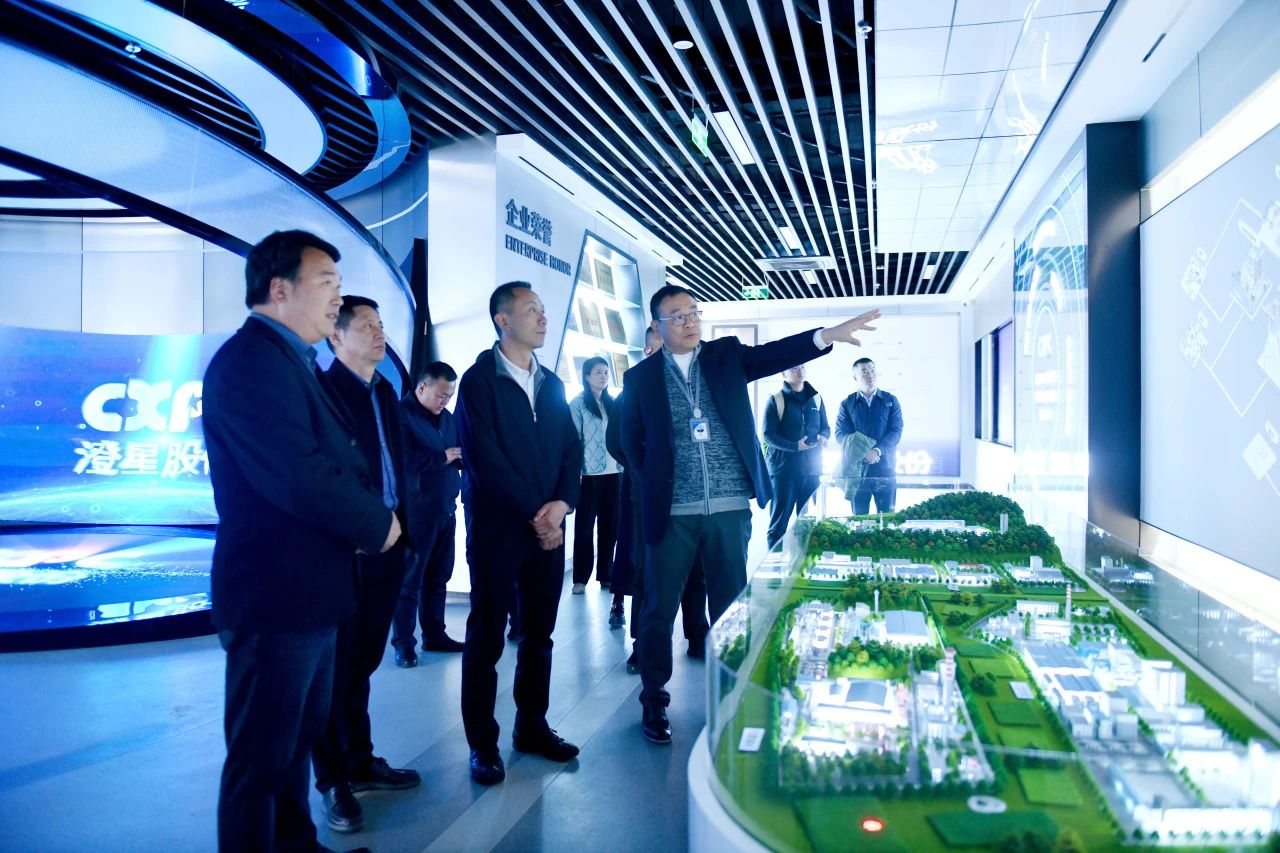 曲靖市会泽县王正宇县长一行到访16877太阳集团